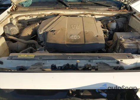 2014 Toyota Tacoma Base V6 z USA, uszkodzony, nr VIN 5TFLU4EN5EX107301